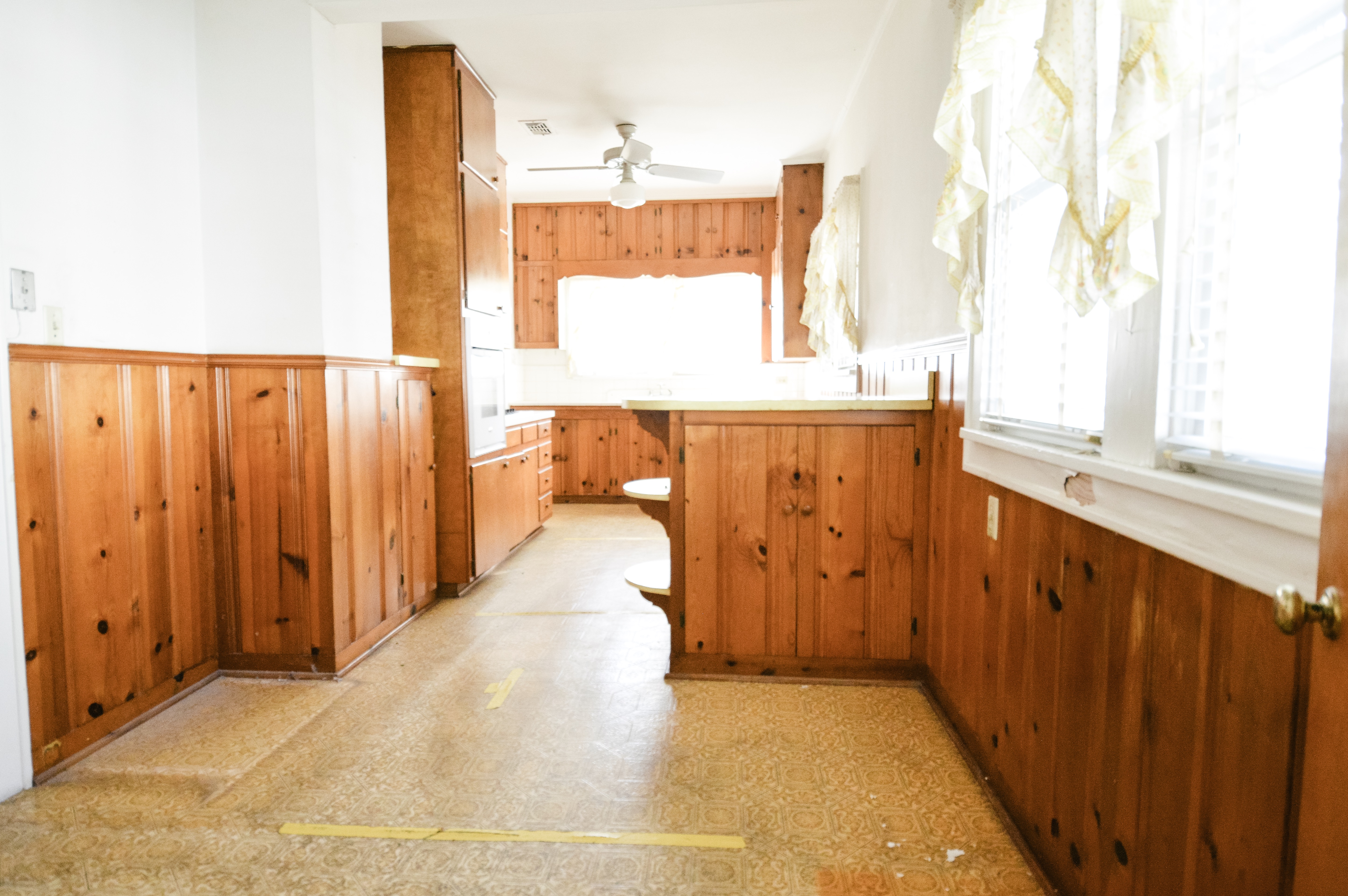 A 101-year-old house transformation! Before the flip process